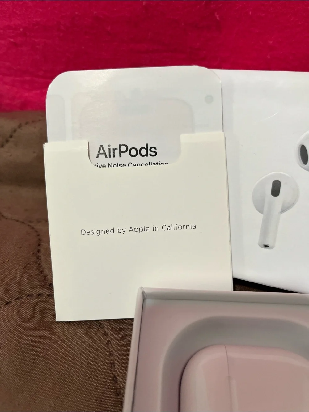 Apple airpods active